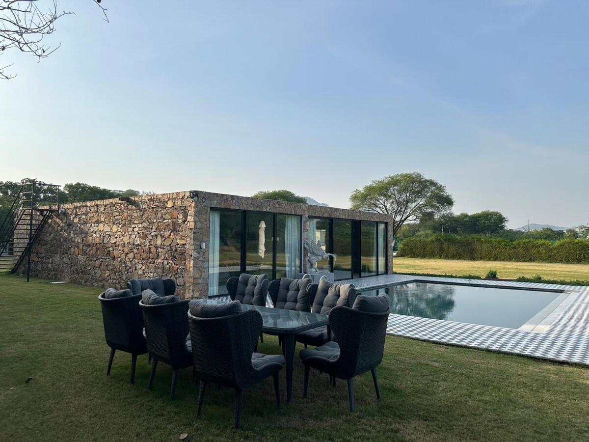 Kesar Farm House On The Lake Udaipur Exterior photo